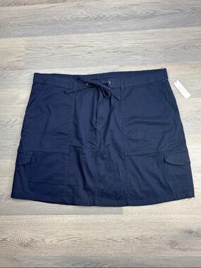 CJ Banks Navy Cargo Skort - size 24W NWT
